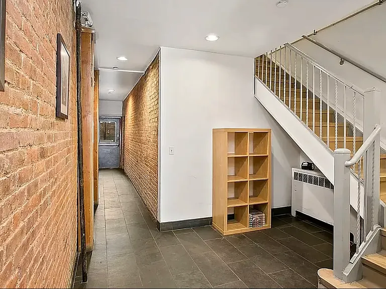 243 Mulberry St #4R — Photo 8