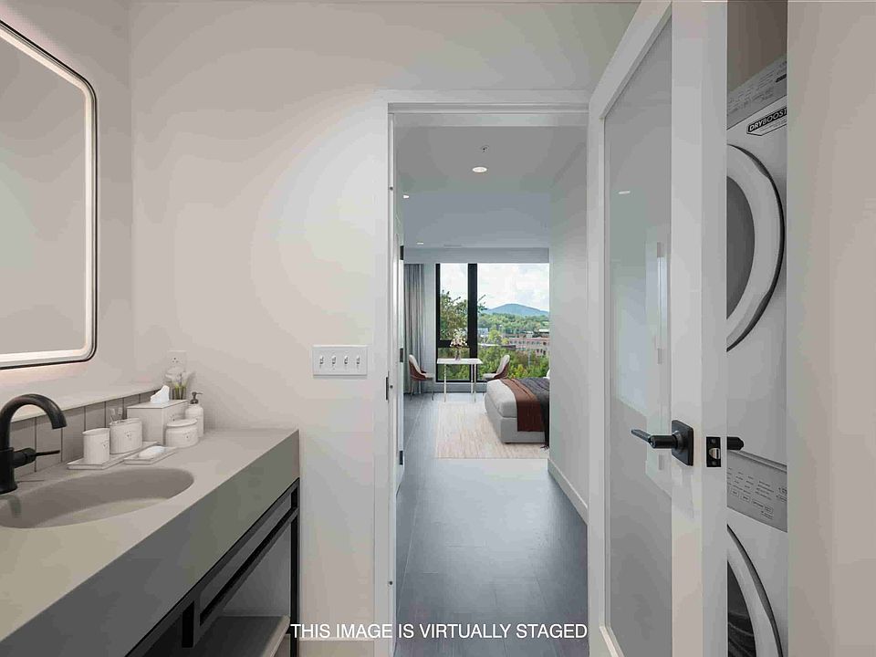 Building Photo 4