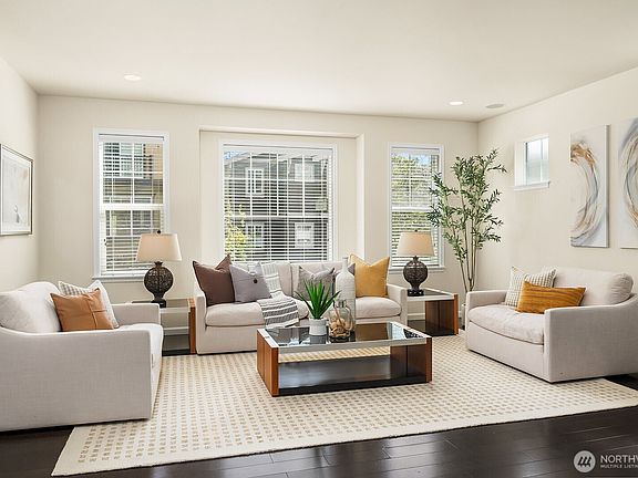 5th image of 10508 SE 10th Court