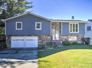 2241 W Packard St, Decatur, IL 62522