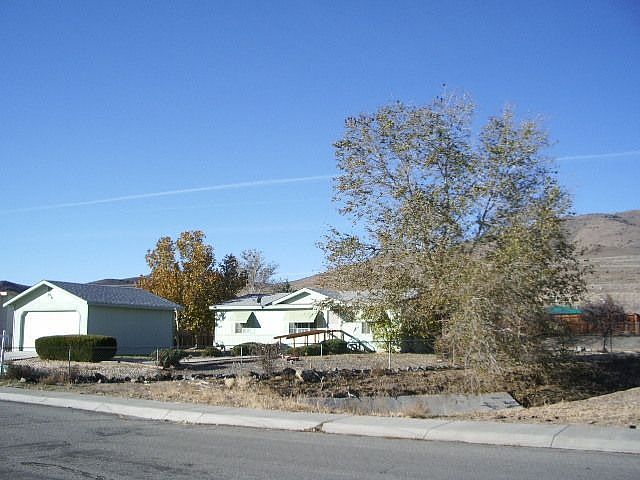 Front showing privacy