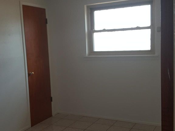 5th image of 5812 Tarpon Dr
