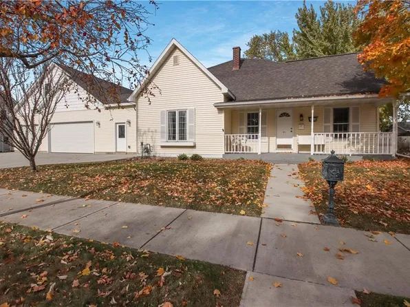 411 Lake Avenue, Ladysmith, WI 54848