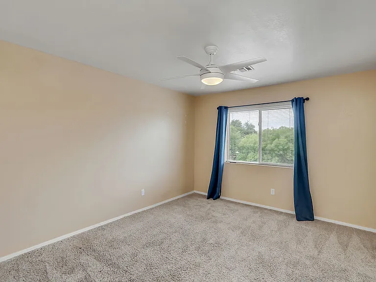 1380 N Concord Ave — Photo 25