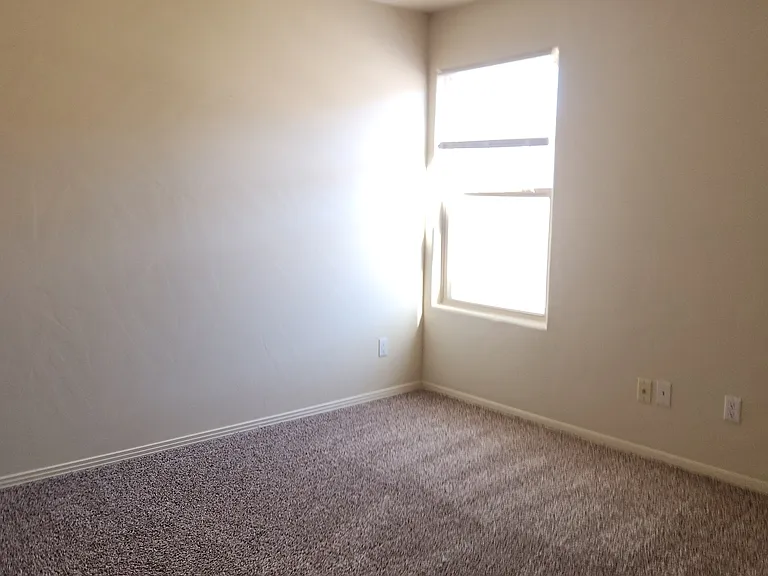 12508 Hardin Ct NE #B — Photo 12