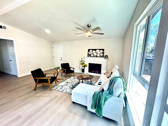 3rd image of 4777 E Butler Ave