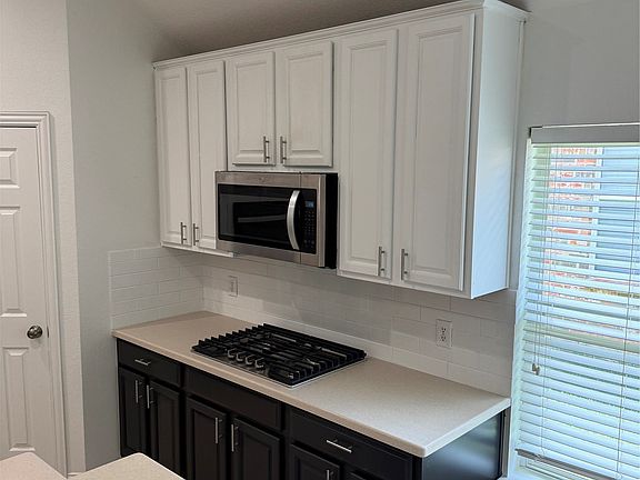 2nd image of 10441 Stoneside Trl