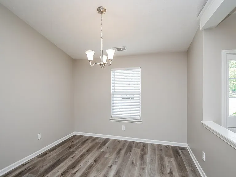372 Red Maple Way — Photo 5