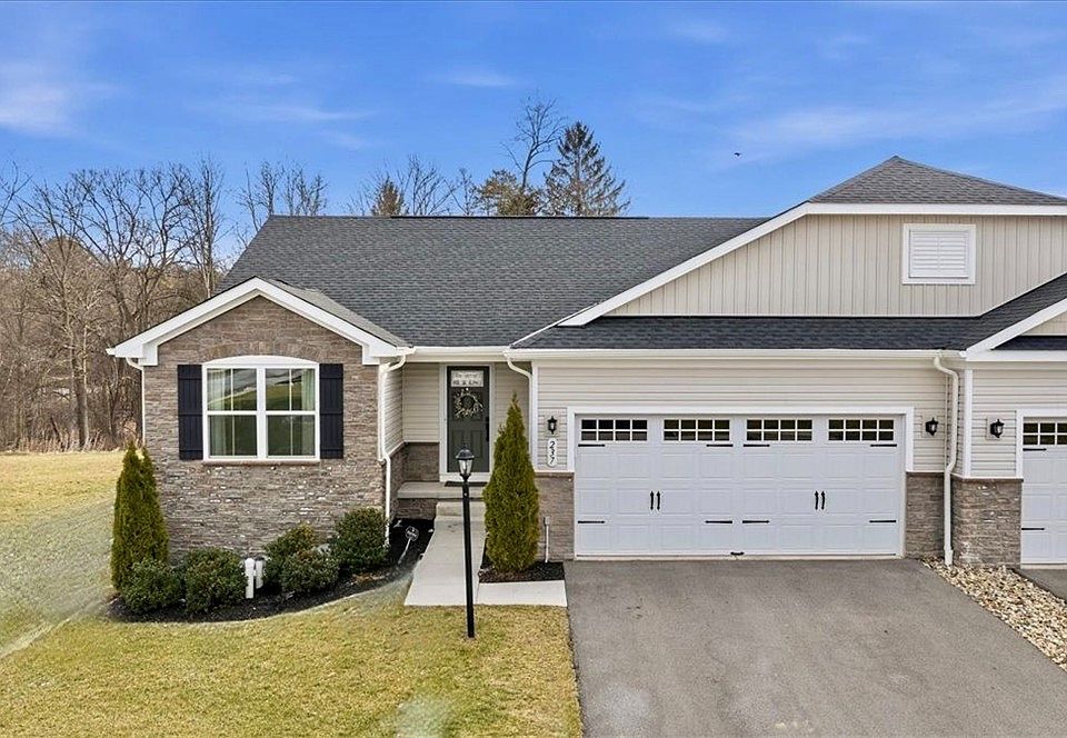 1st image of 237 Smith Ln