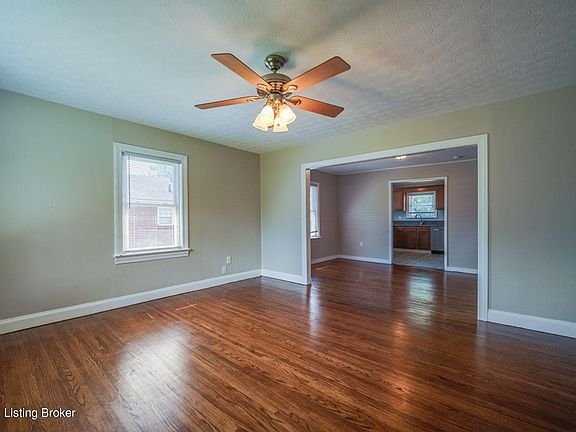3rd image of 9202 Alexander Ave