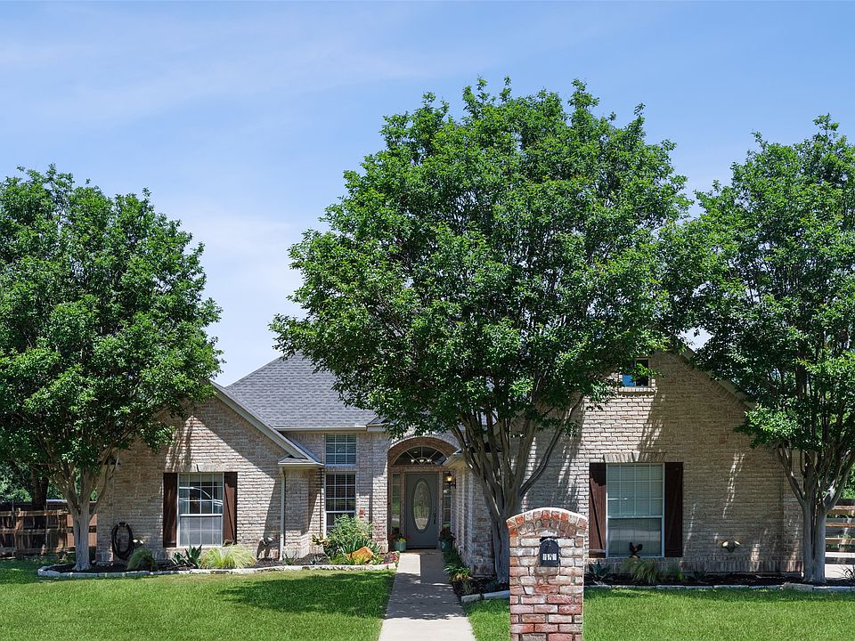 1st image of 100 Autumnwood Dr