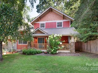1 Buckingham Ct, Asheville, NC 28803
