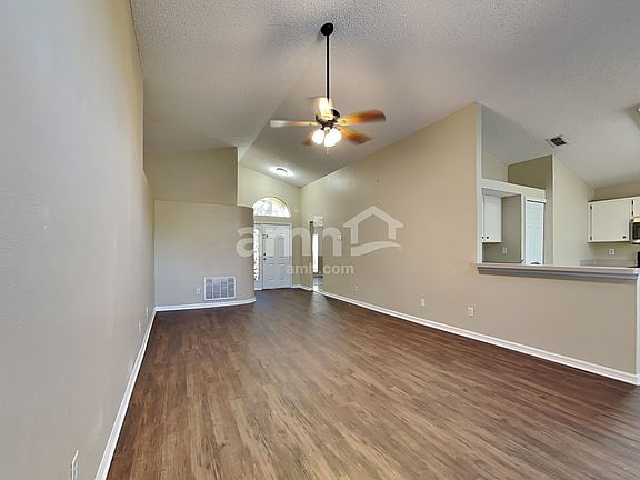 5th image of 4107 Moreland Dr