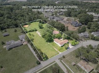 5340 Studer Ln, Saint Louis, MO 63128