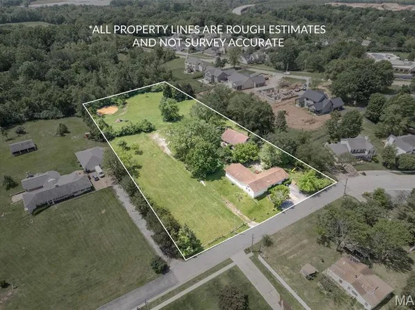 5340 Studer Ln, Saint Louis, MO 63128