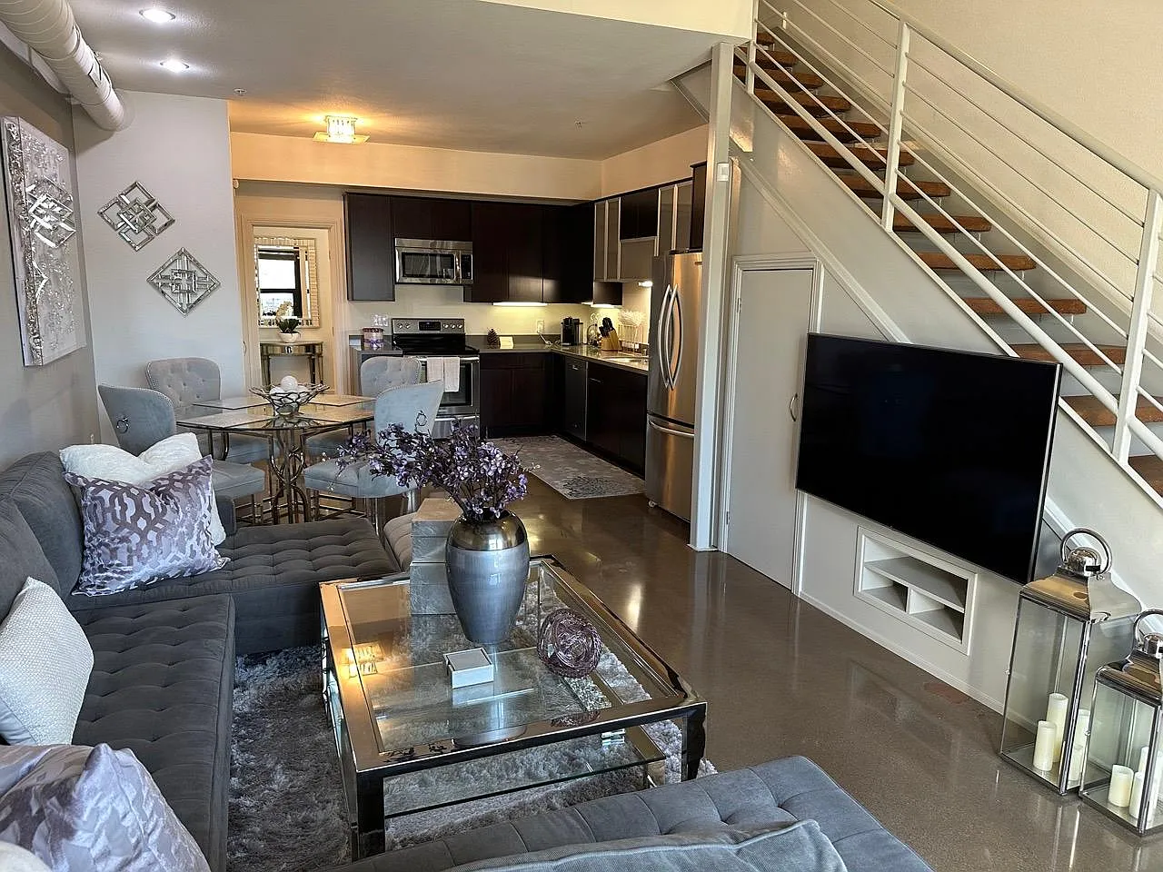 925 The Alameda — Photo 1