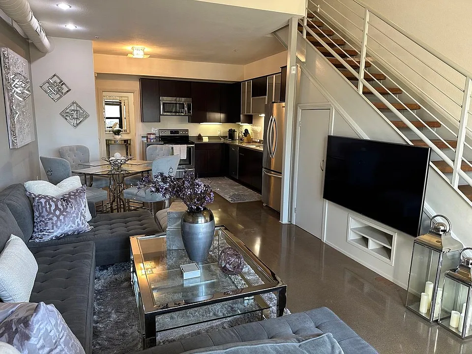 925 The Alameda