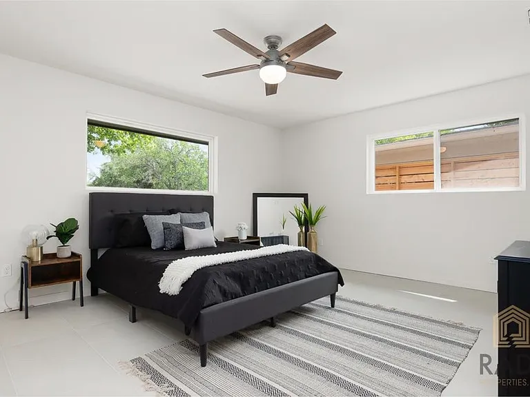 1713 Hibiscus Ave — Photo 13