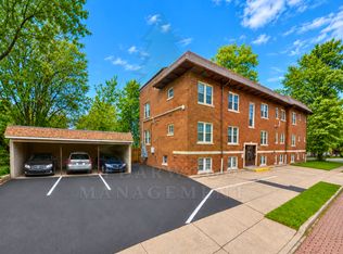 172 S Portage Path APT 6, Akron, OH 44302