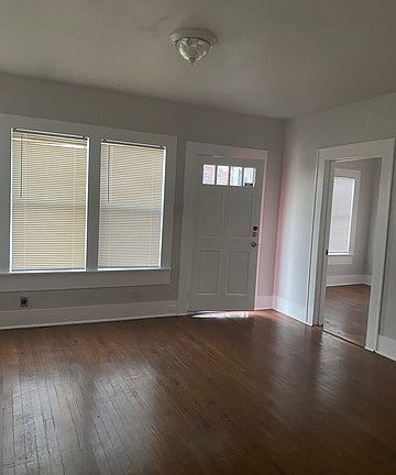 4th image of 1017 AGANIER AVE