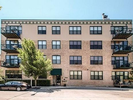 1st image of 2512 N Bosworth Ave APT 206