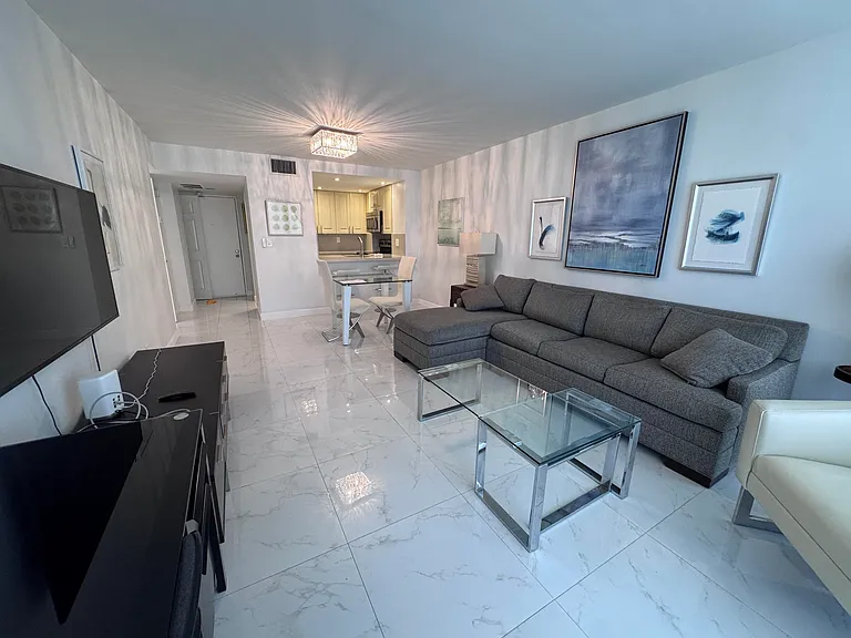 3031 N Ocean Blvd #708 — Photo 10