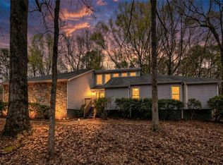 400 Benjamin Cir, Fayetteville, GA 30214