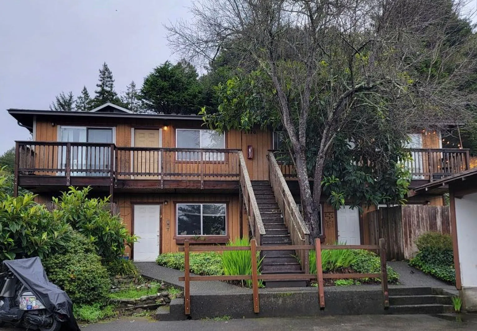 Rlkwood — Photo 1