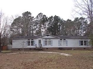 519 Crystal Shores Dr, Moncks Corner, SC 29461