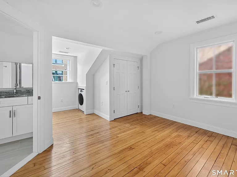 138 Bank St #3A — Photo 12