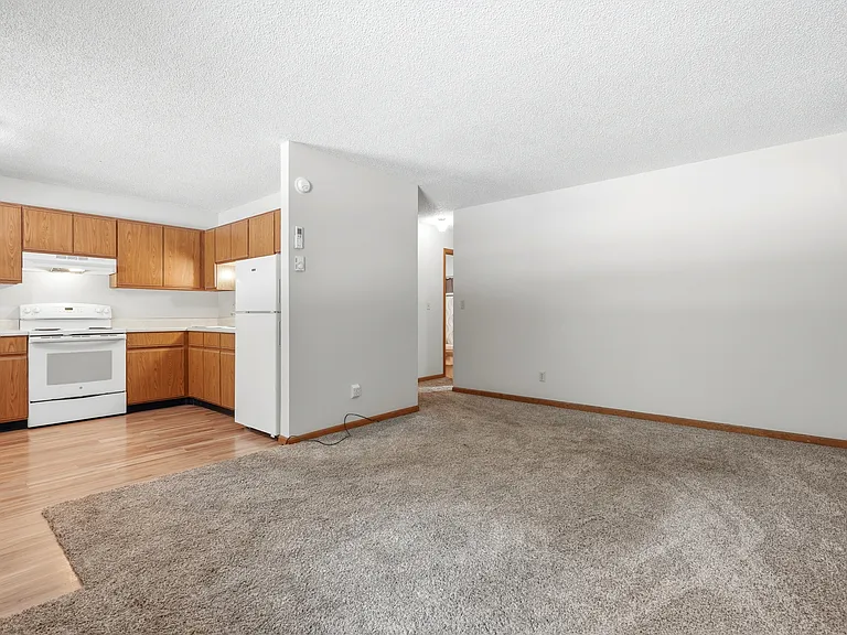 1462 E Kammerer Rd — Photo 8