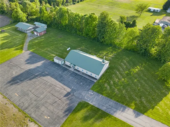 13368 Seneca St, Savannah, NY 13146
