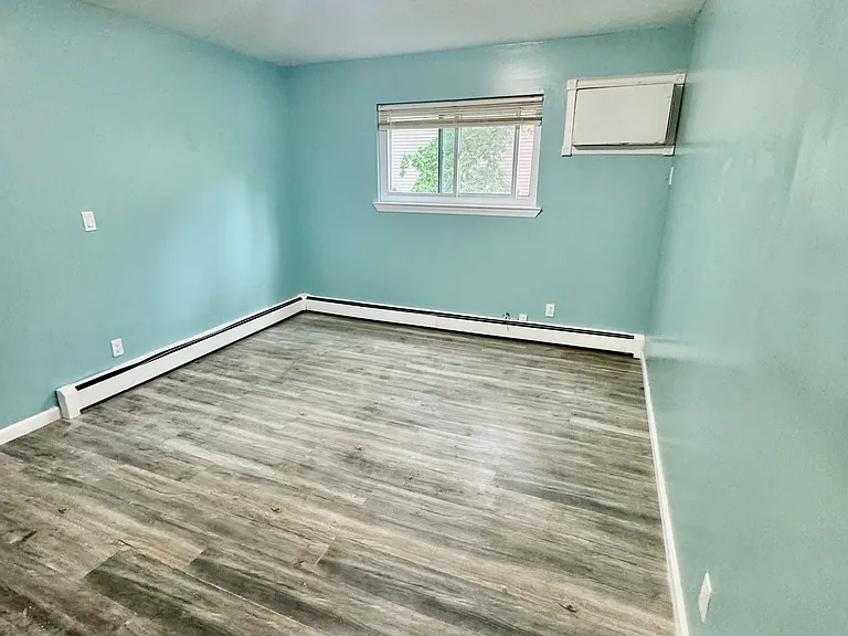 184 Quinlan Ave #1 — Photo 2
