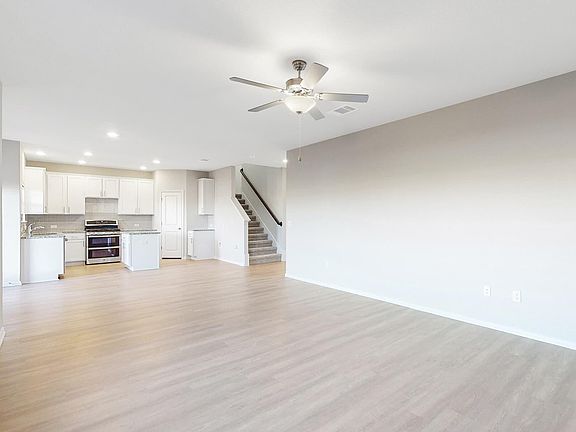 4th image of 17212 Crowndale Dr
