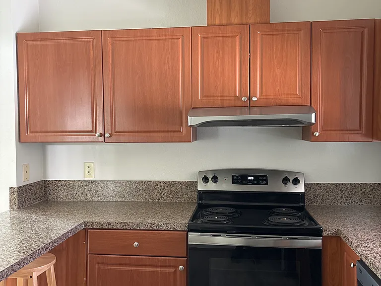 6410 8th Ave NE #101 — Photo 5