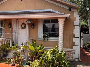 1176 NW 38th St #1, Miami, FL 33127