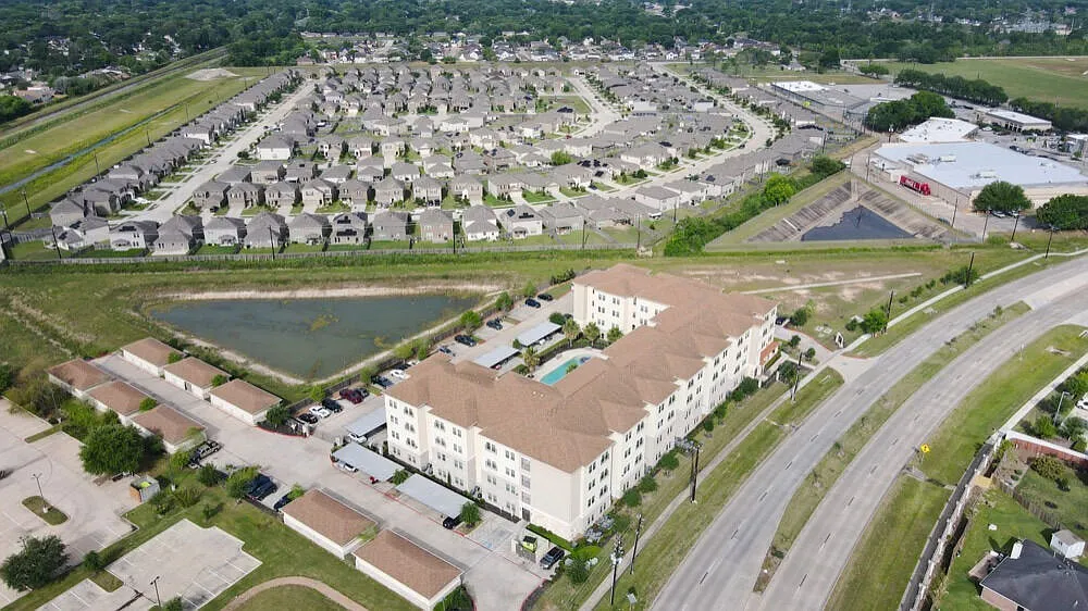 Gala at Texas Parkway — Photo 4