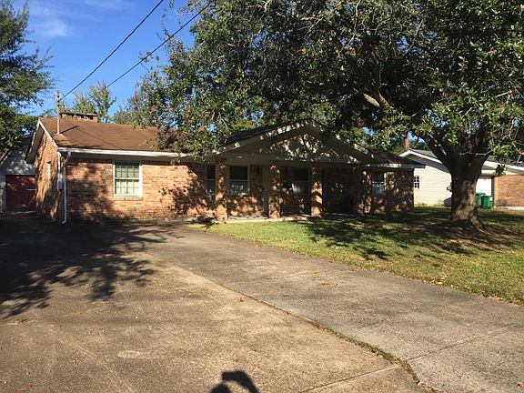 2nd image of 2715 Belair St