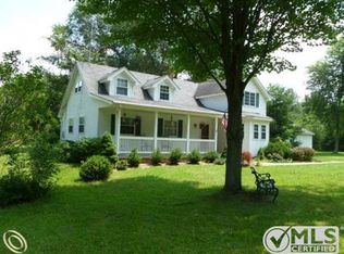 15423 Falk Rd, Holly, MI 48442