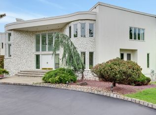 13 Rambling Brook Ln, Warren, NJ 07059