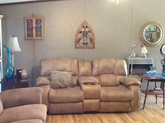 3rd image of 446 Hulsey St
