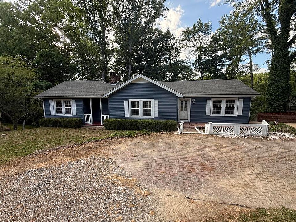 1st image of 407 Ridgewood Rd