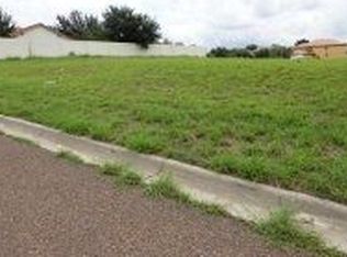 301 Jordan Dr, Laredo, TX 78041