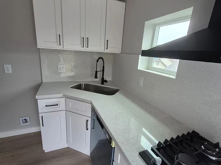 1519 McKee St #3 — Photo 8