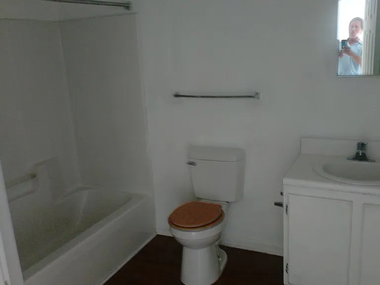 414 S Longstreet Rd E #8 — Photo 7