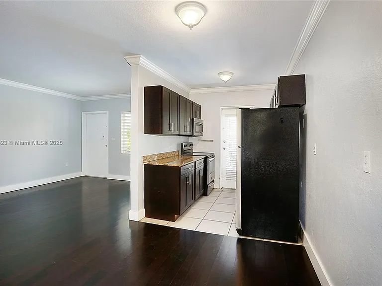 95 Edgewater Dr #206 — Photo 6