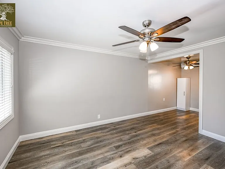 145 E Sierra Madre Blvd — Photo 6