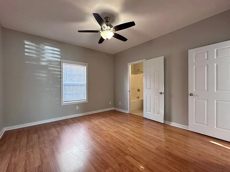 Rand Powell Apartment Homes — Photo 65