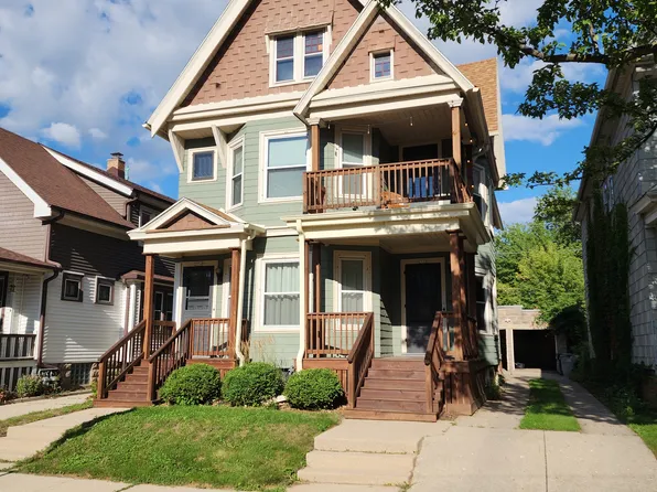 2556 S Brisbane Ave #2556, Milwaukee, WI 53207