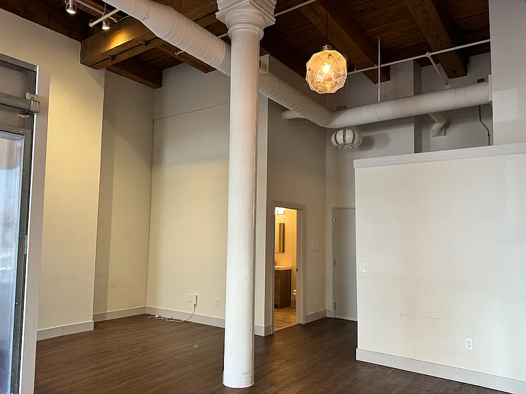 509 Delaware St #104 — Photo 5